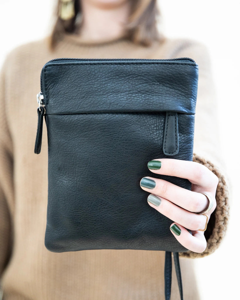 Osgoode Marley Ella Wearable Phone Pocket 4522 Osgoode Marley