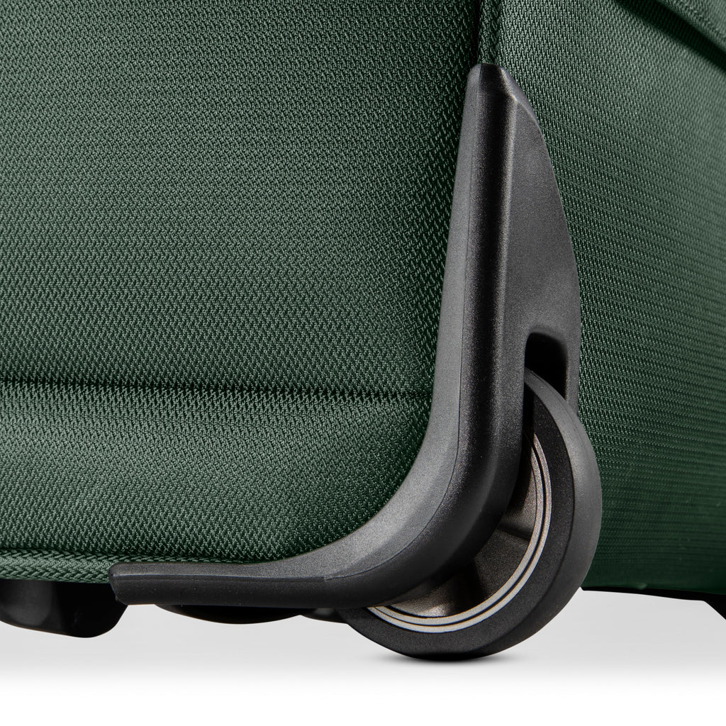 Ricardo Avalon Softside 28L Small Carry-On Ricardo Beverly Hills