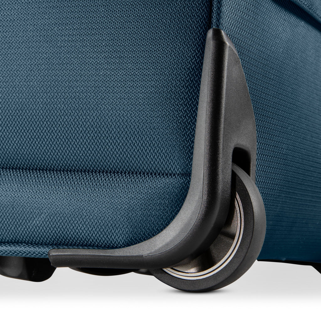 Ricardo Avalon Softside 28L Small Carry-On Ricardo Beverly Hills