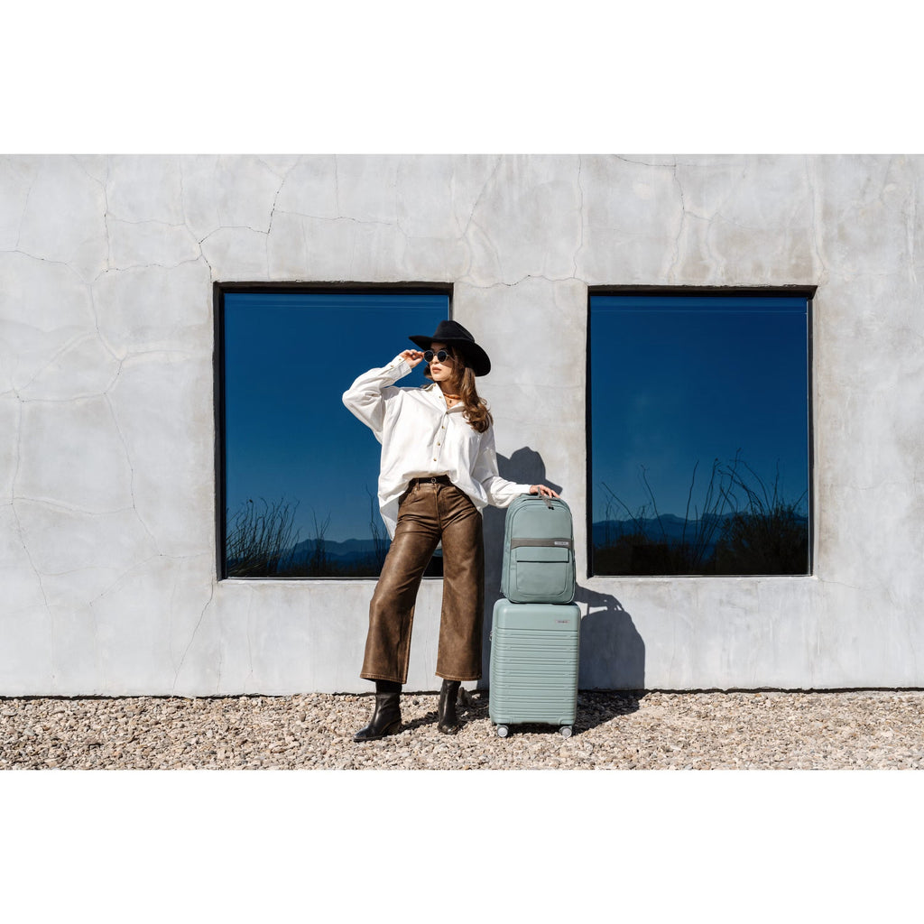 Samsonite Elevation Plus Hardside Carry-On Spinner Samsonite