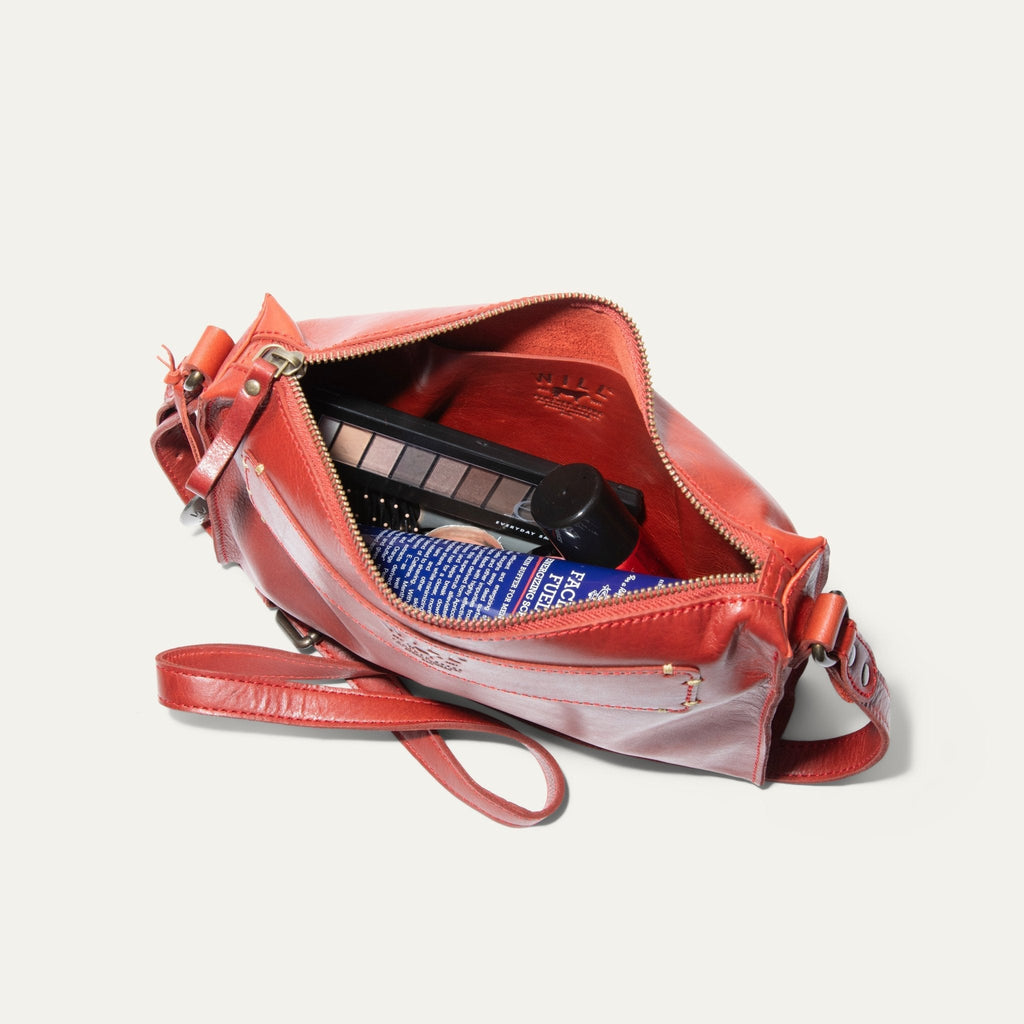 Simple Crossbody Will Leather Goods
