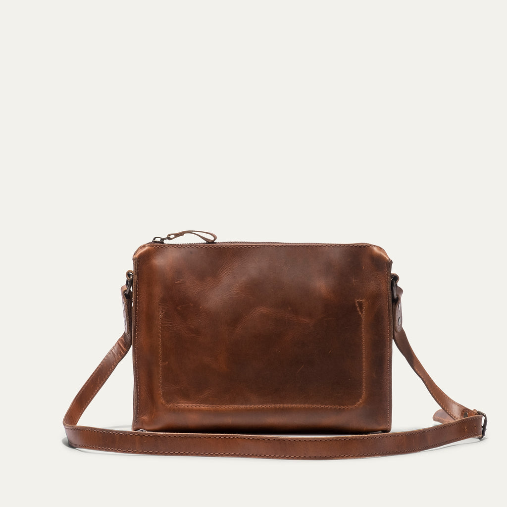 Simple Crossbody Will Leather Goods