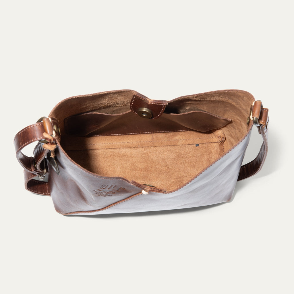Simple Mini "V" Hobo Will Leather Goods