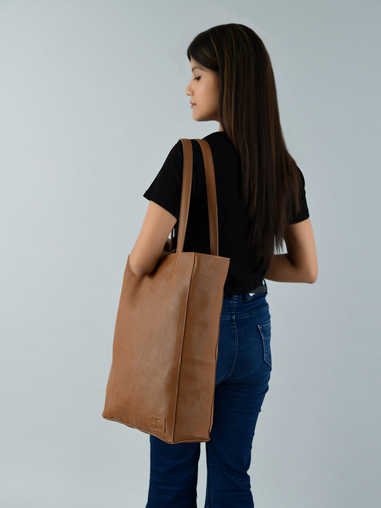 Café Chic Women's Leather Tote Bag Classy Leather Bags