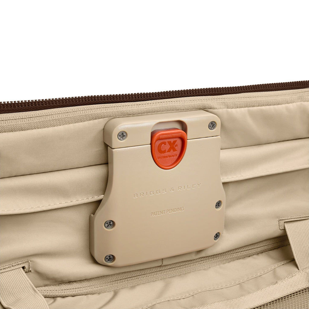 Briggs & Riley Baseline Essential Carry On Spinner Briggs & Riley