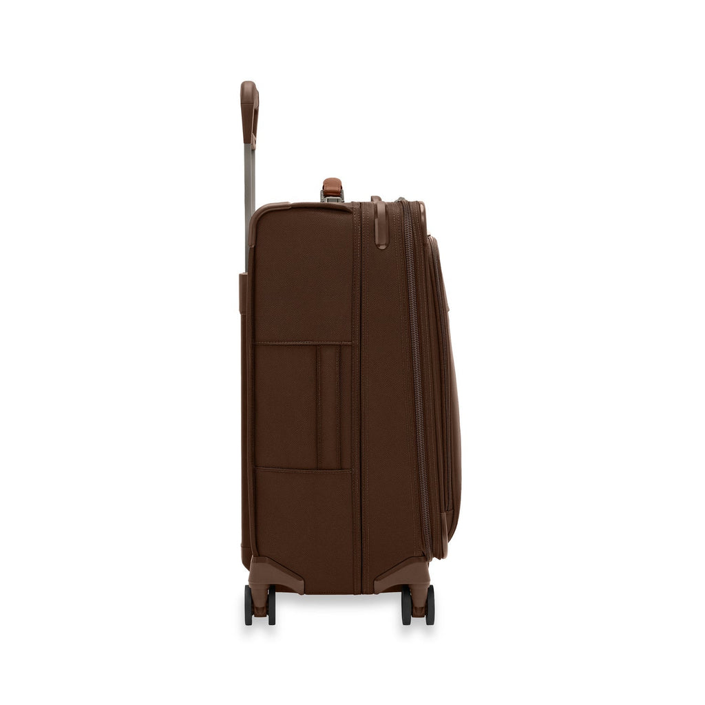 Briggs & Riley Baseline Medium Compact 24" Expandable Spinner Briggs & Riley