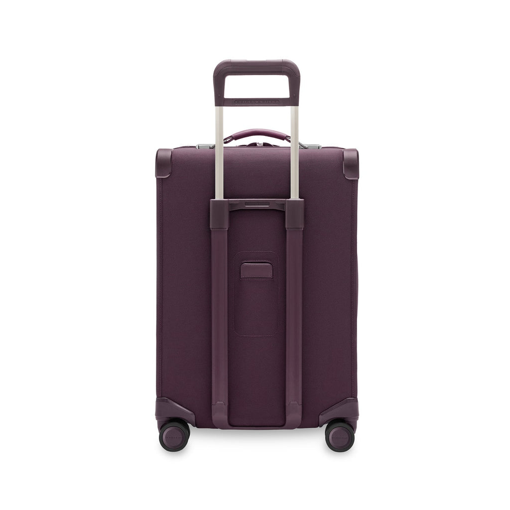 Briggs & Riley Baseline Medium Compact 24" Expandable Spinner Briggs & Riley