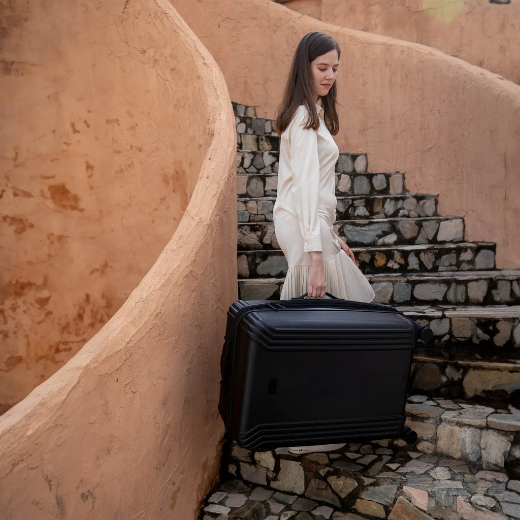 Evalyn 3 Piece Expandable Classy Luggage Set Travellty