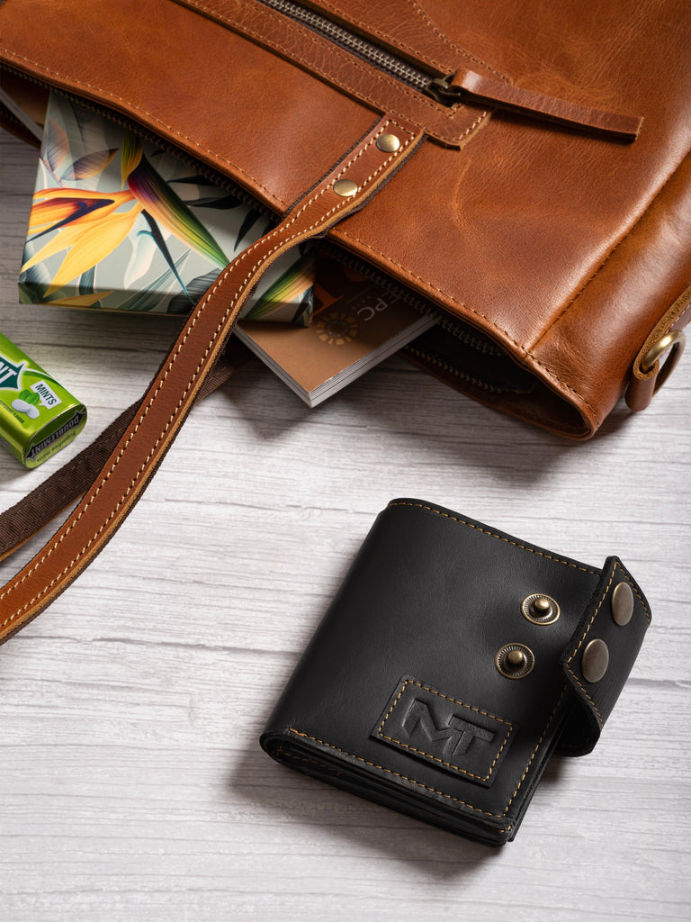 Swift Hold Wallet - Black Classy Leather Bags