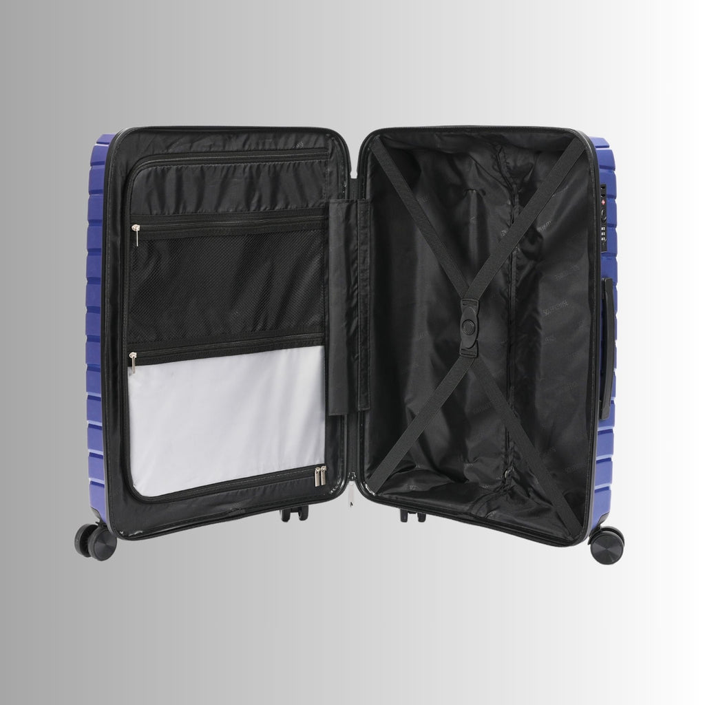 28-inch Blue Hardcase Roller Luggage Sole Premise