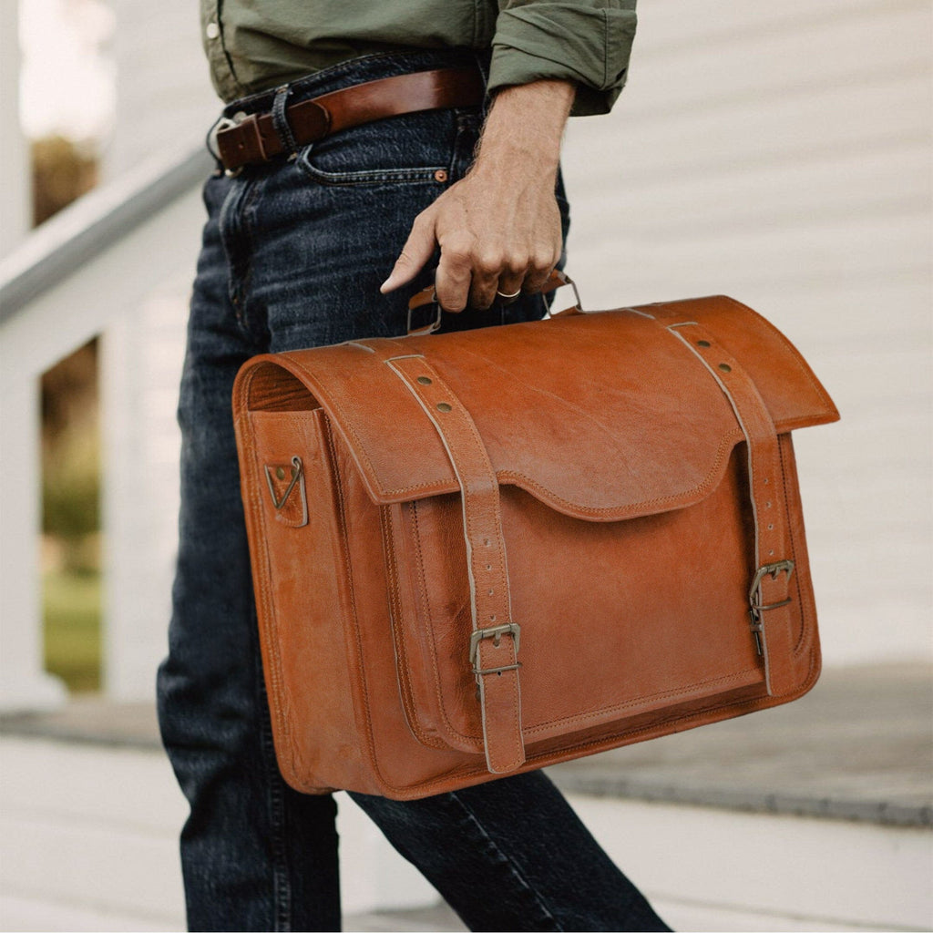 The Classic Gentleman Classy Leather Bags