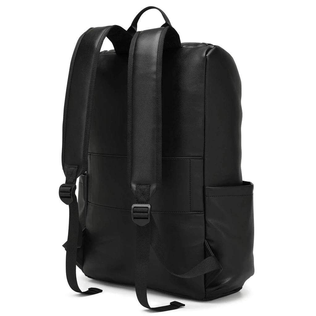 Roamer 22L Backpack ELLE Travel