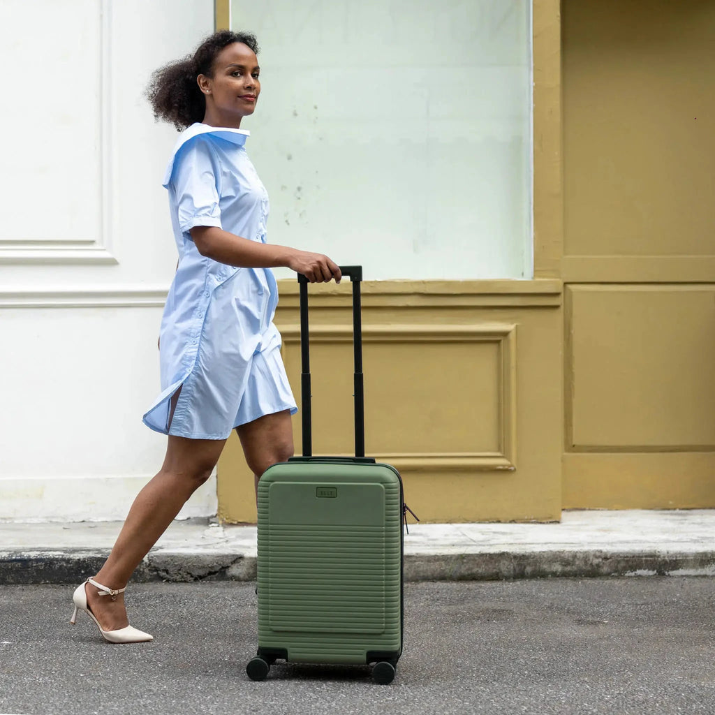 Passage Sleek Luggage Set ELLE Travel