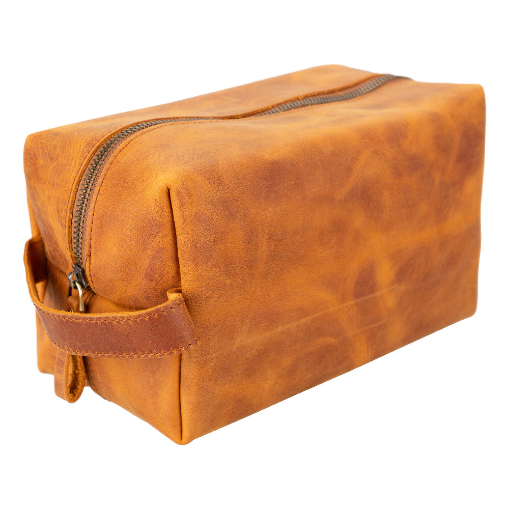 Eve Leather Dopp Kit, Large - LuggageDesigners