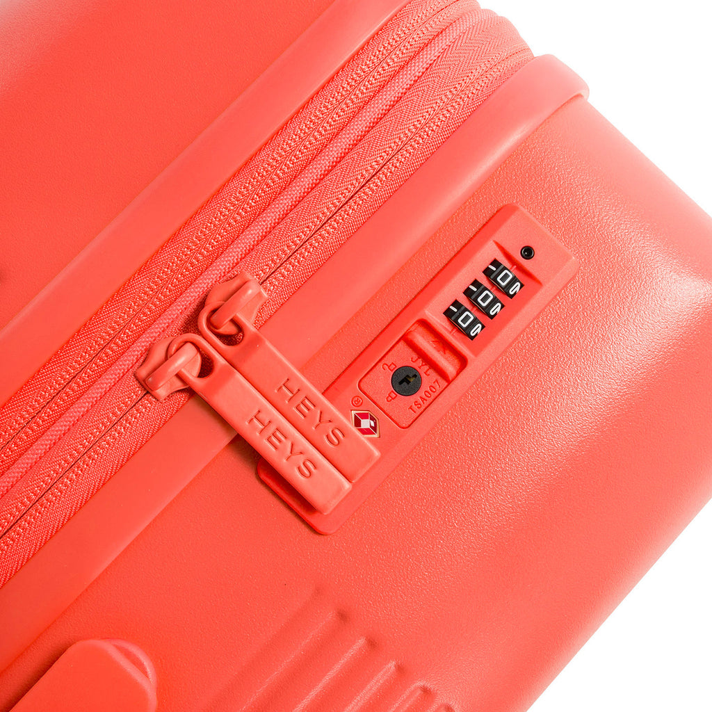 Heys HiLite 3 Piece Luggage Set | Lightweight Luggage Heys