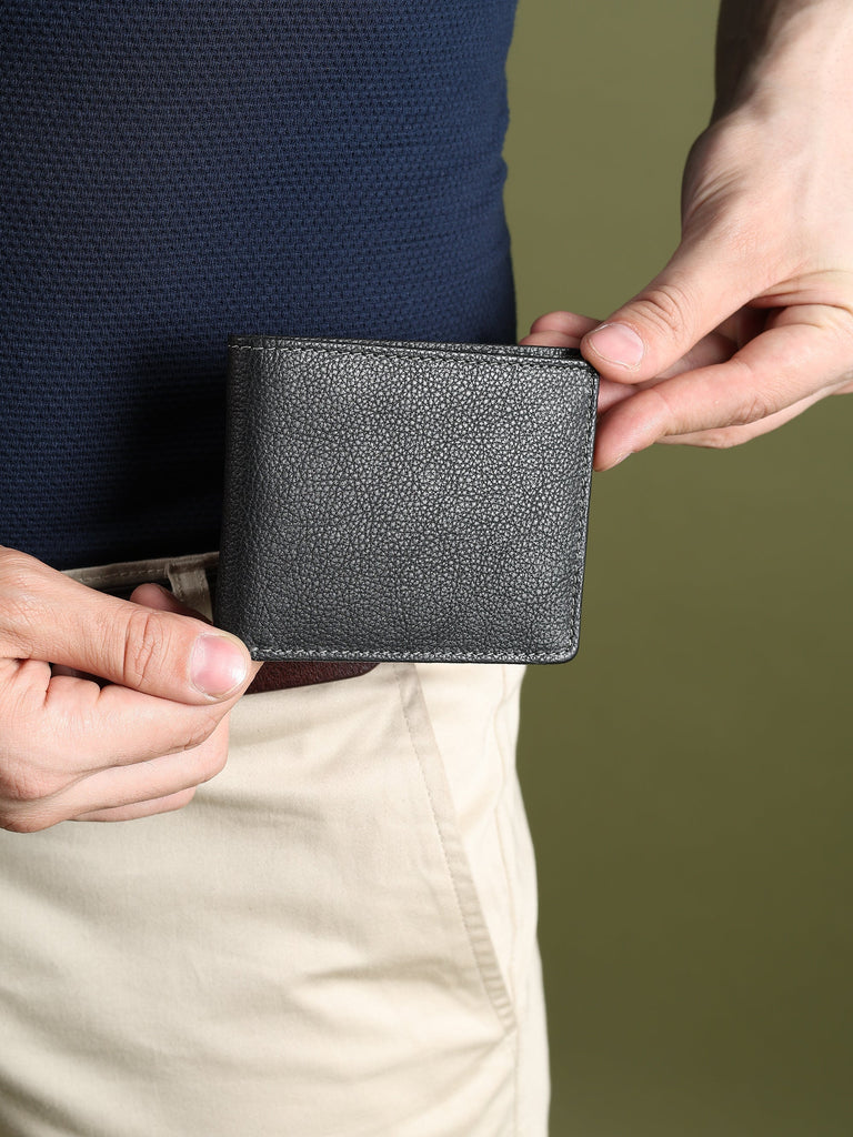 Black Textured Leather Mens Wallet Classy Leather Bags