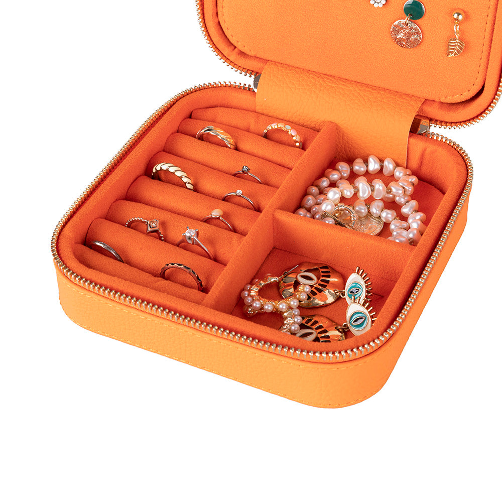 Amanda Leather Jewelry Box, Large - LuggageDesigners