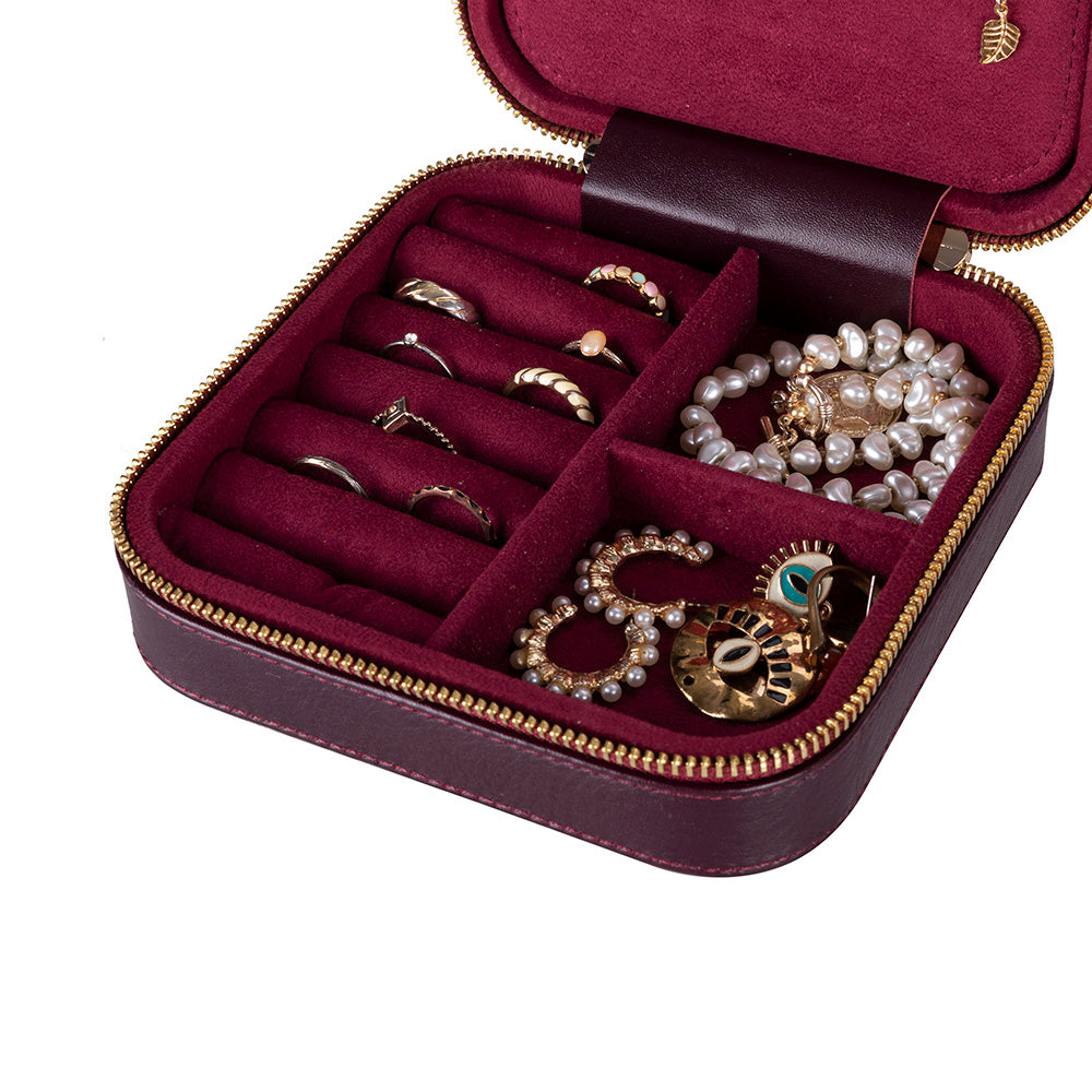 Amanda Leather Jewelry Box, Large - LuggageDesigners