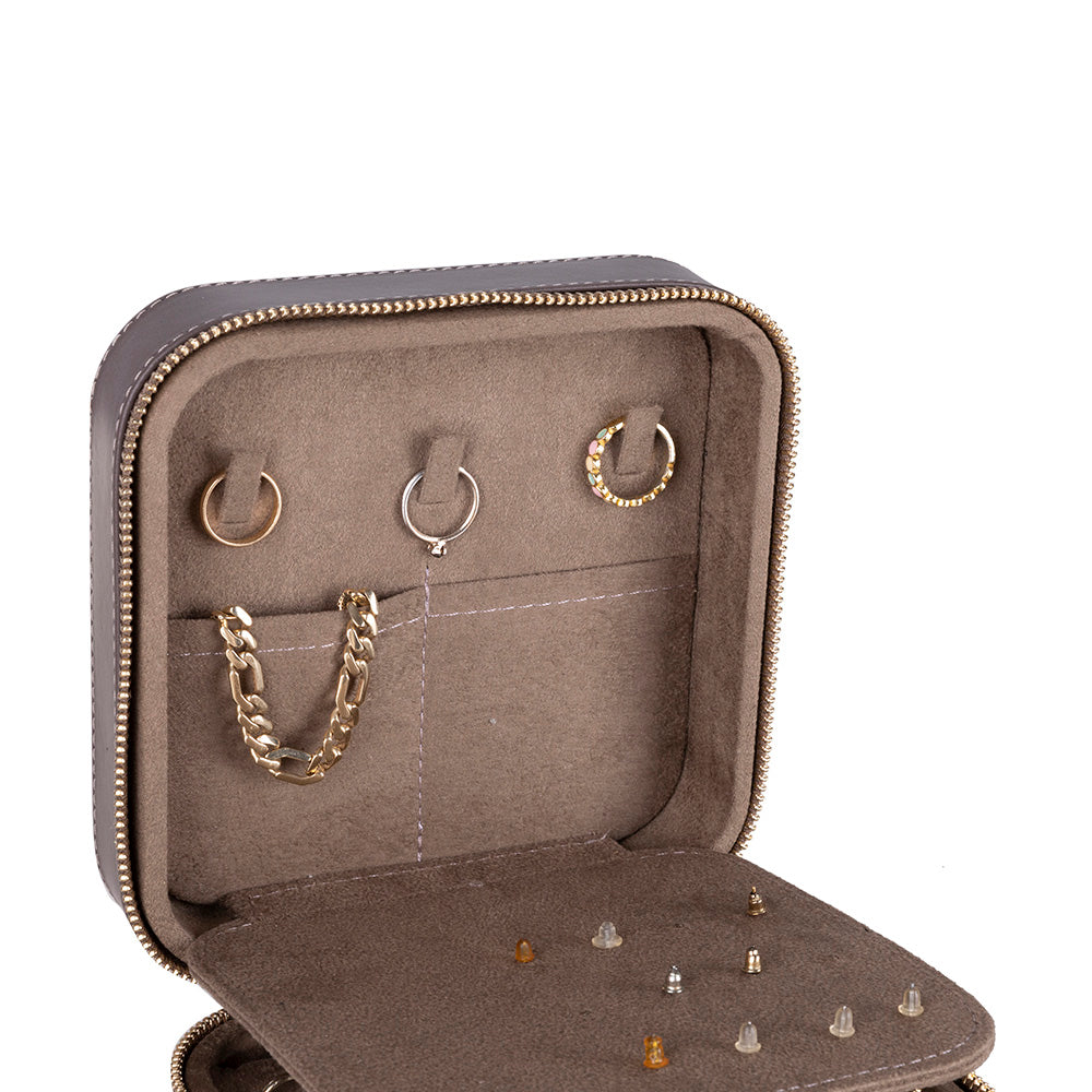Amanda Leather Jewelry Box, Large - LuggageDesigners