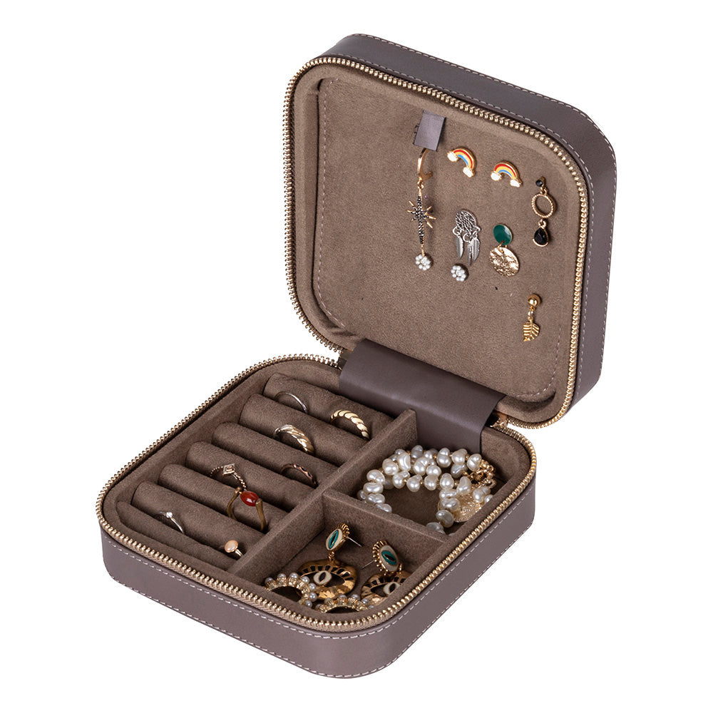 Amanda Leather Jewelry Box, Large - LuggageDesigners