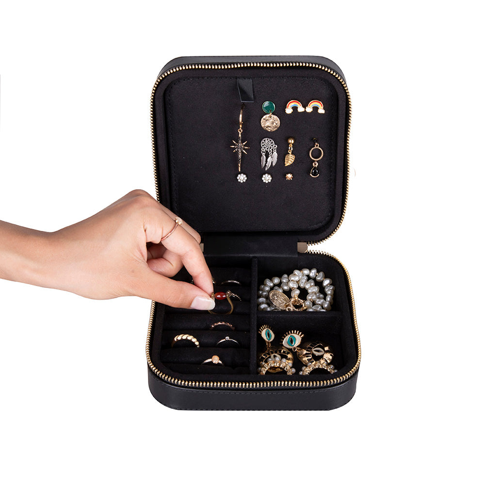 Amanda Leather Jewelry Box, Large - LuggageDesigners
