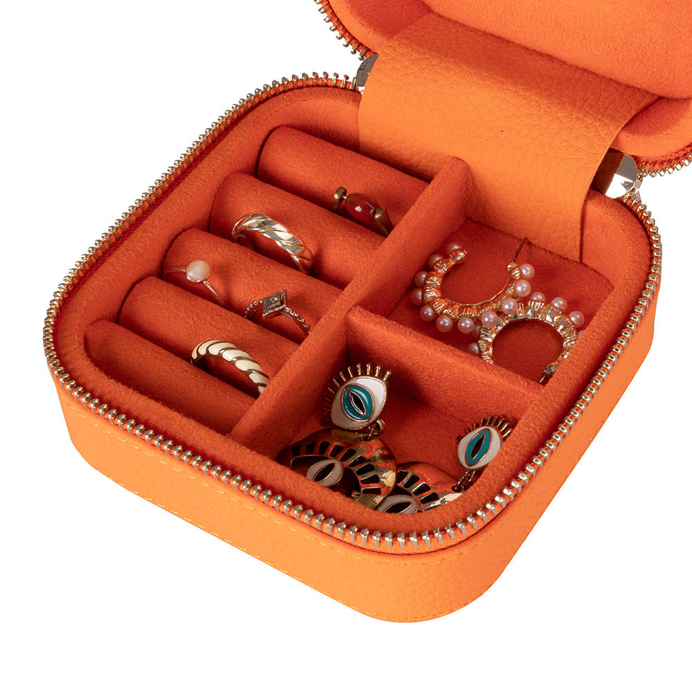 Amanda Leather Jewelry Box, Medium Mizuri Leather