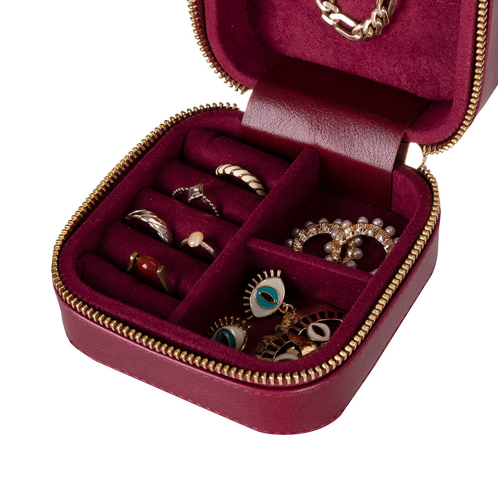 Amanda Leather Jewelry Box, Medium Mizuri Leather