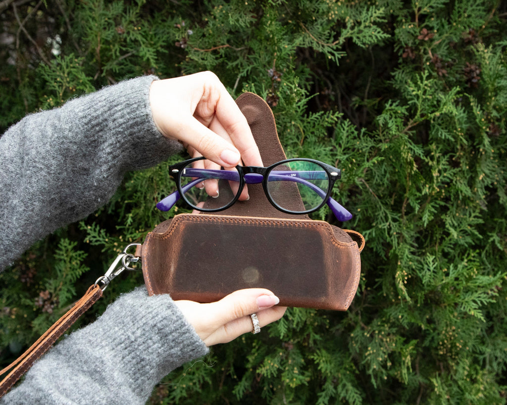 Riviera Leather Glasses Case - LuggageDesigners