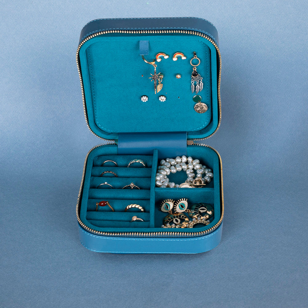 Amanda Leather Jewelry Box, Large - LuggageDesigners