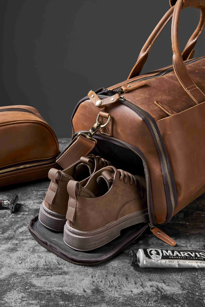 Personalized Leather Hanging Clothes Bag, Leather Duffel Bag with Shoe Pouch, Carry-on Garment Bag, Groomsmen Gift Bag RockCow Leather Studio