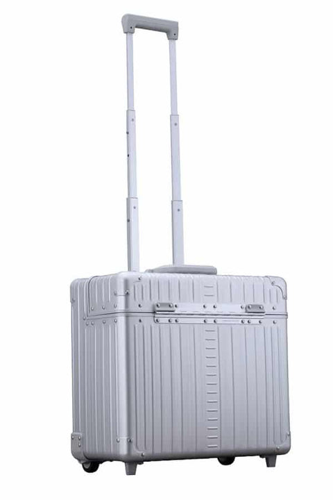 Aleon 17″ Two-Wheeled Aluminum Pilot Case Aleon