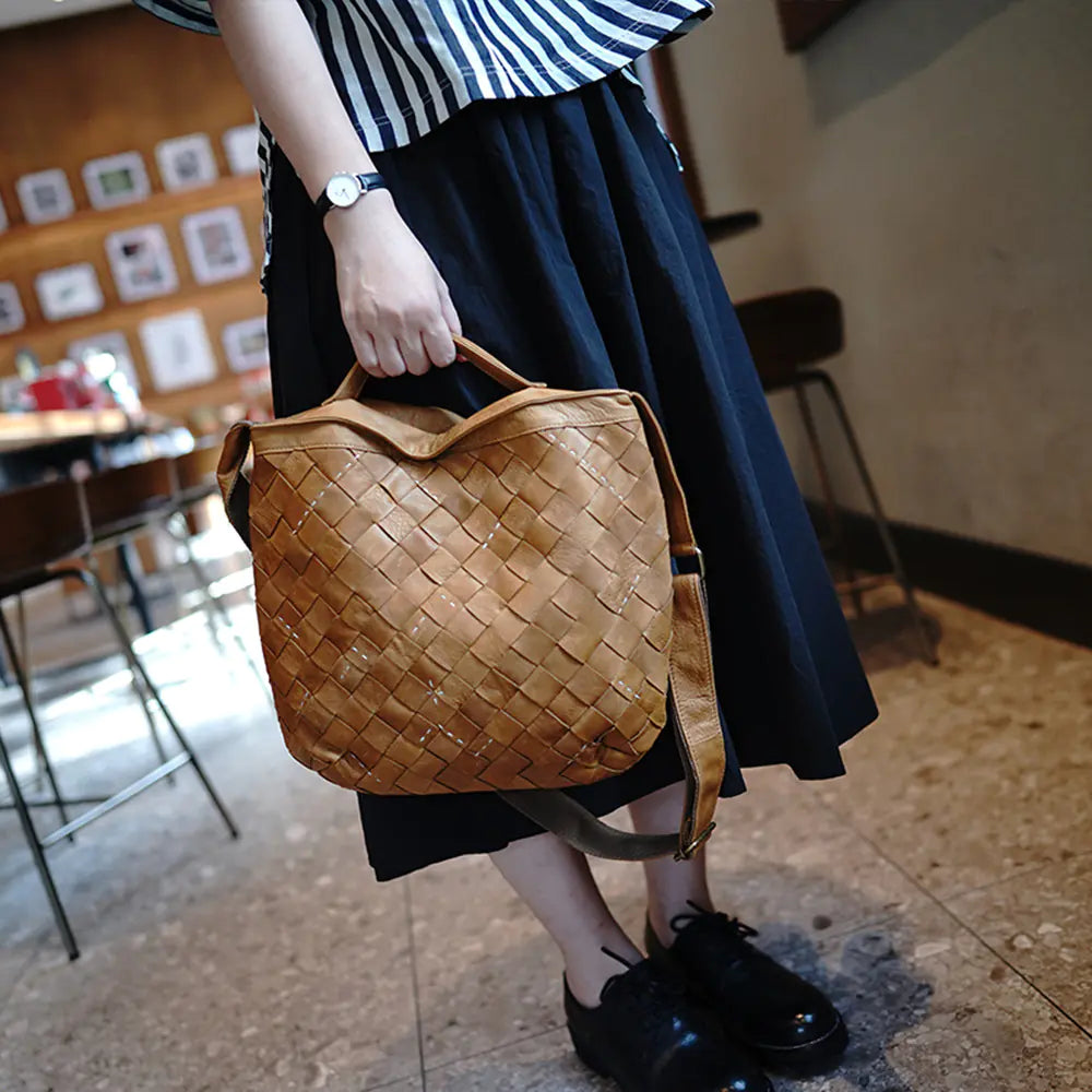 Elegant Retro Luxury Handbag in First Layer Cowhide Trendy Attic Store01