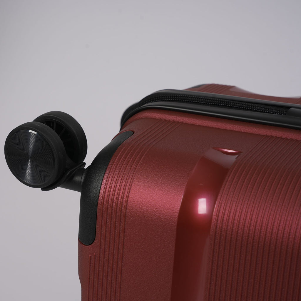 24-inch Red Hardcase Roller Luggage Sole Premise