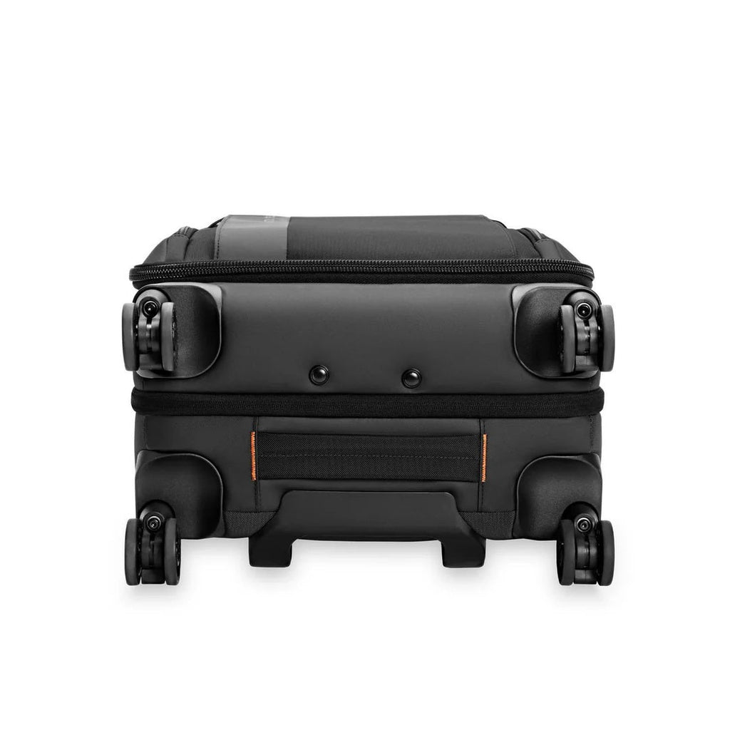 Briggs & Riley ZDX Essential 22" Carry On Expandable Spinner Briggs & Riley