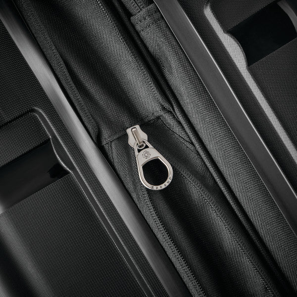 Samsonite Outline Pro Carry On Spinner Samsonite