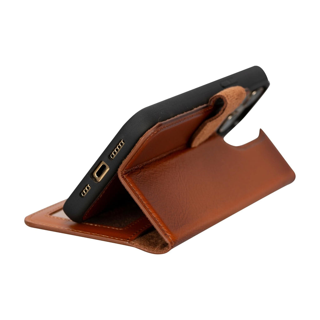 Magic iPhone 15 Plus Detachable Leather Wallet Case - LuggageDesigners