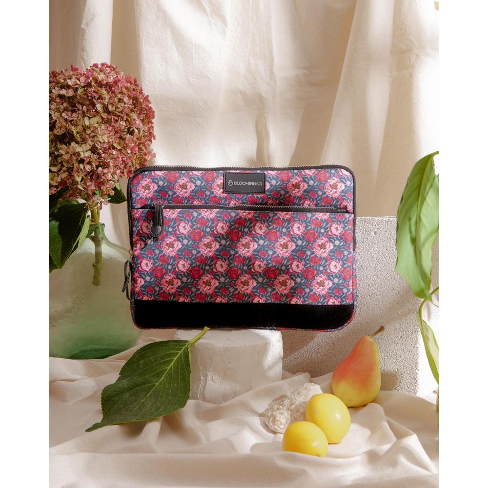 Blossom Lovin' 15-16 inch Laptop / MacBook Sleeve - LuggageDesigners