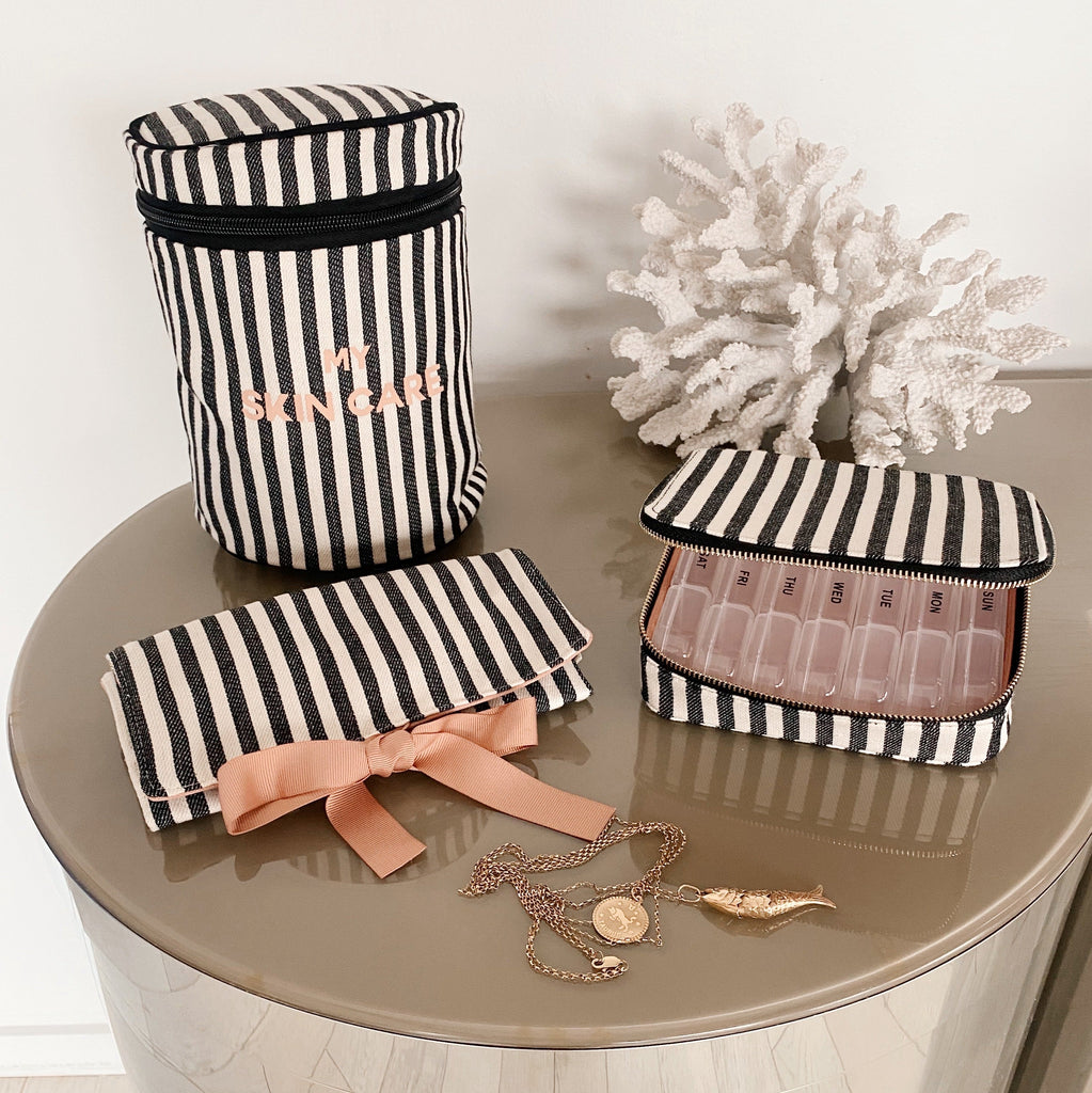 Essential Gift Set Deal 3-Pack, Striped Bag-all