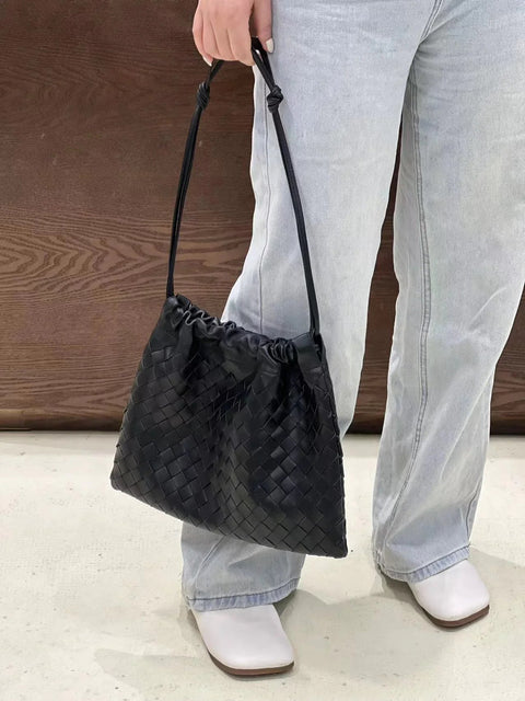 Elegant Retro Luxury Handbag in First Layer Cowhide Trendy Attic Store01